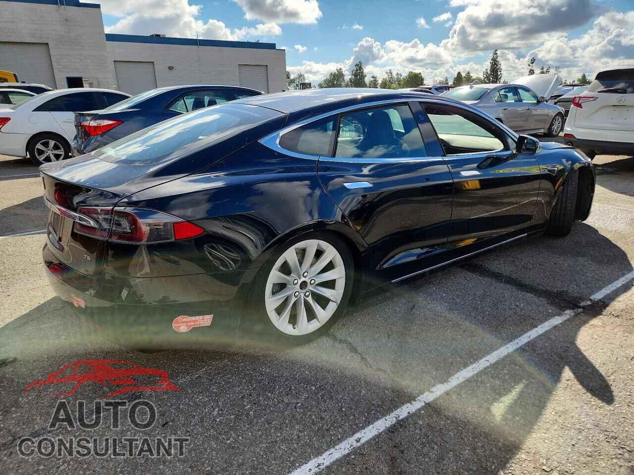 TESLA MODEL S 2017 - 5YJSA1E15HF232734