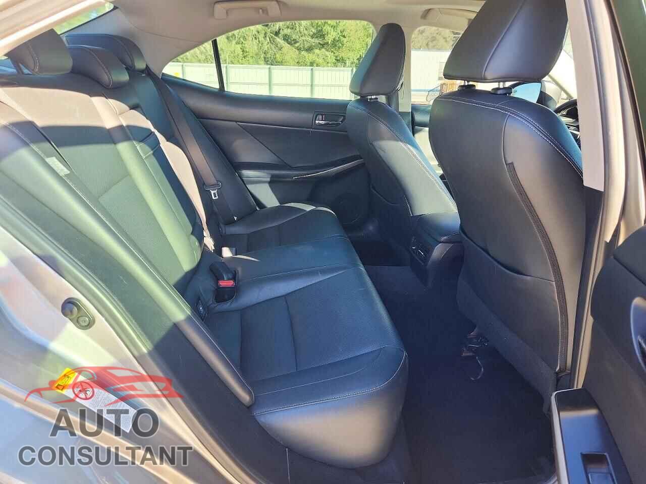LEXUS IS 2014 - JTHCF1D23E5009331