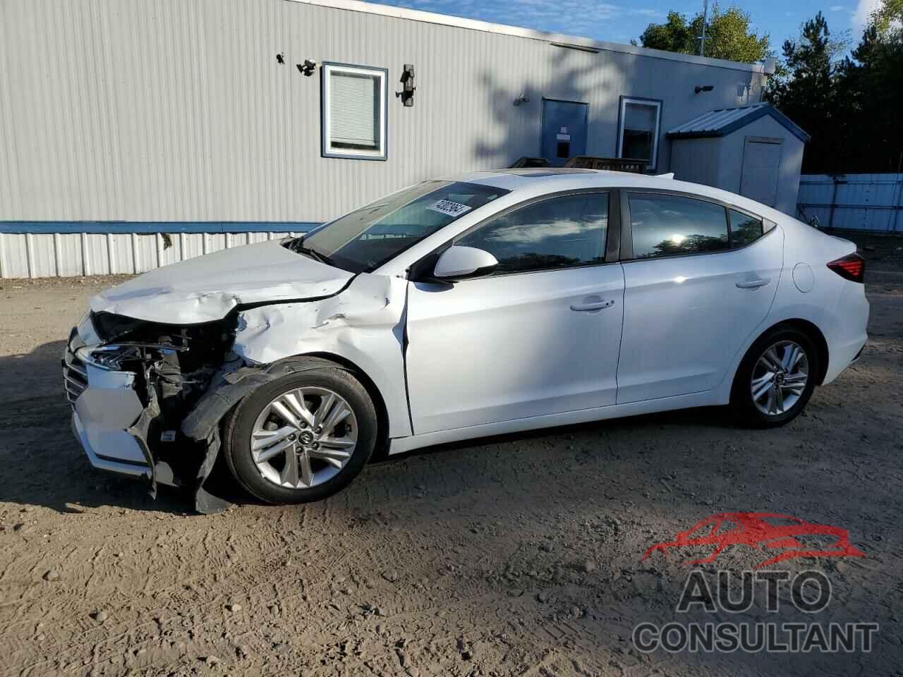 HYUNDAI ELANTRA 2019 - 5NPD84LF2KH415909
