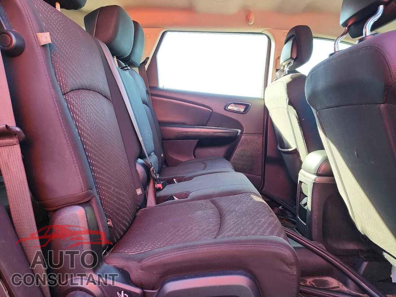 DODGE JOURNEY 2015 - 3C4PDCAB9FT611127