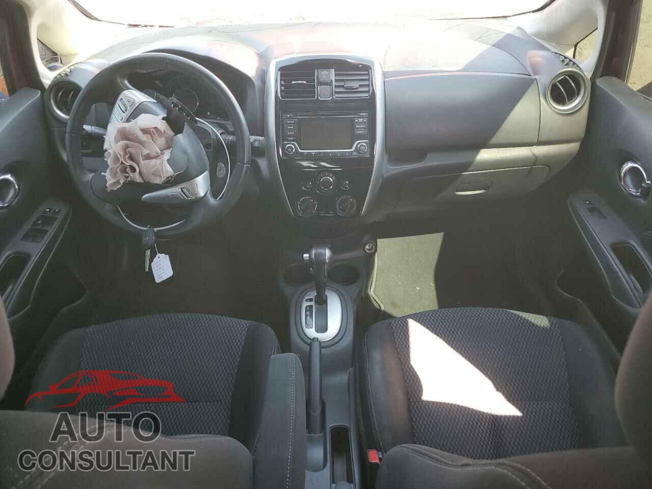 NISSAN VERSA 2018 - 3N1CE2CP7JL355192