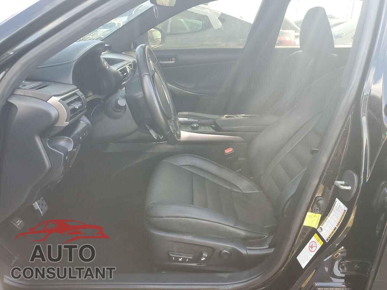 LEXUS IS 2018 - JTHBA1D22J5070187