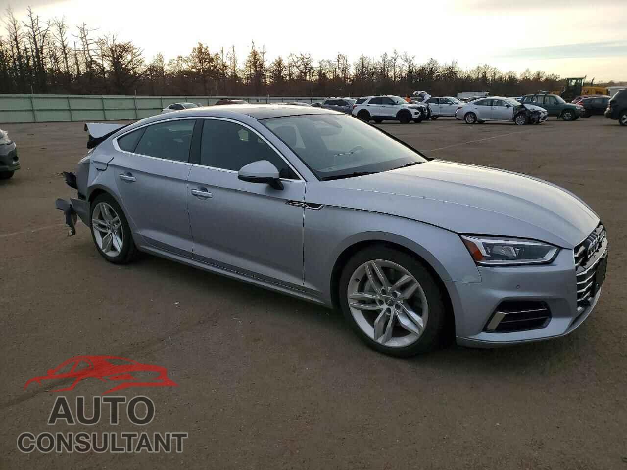 AUDI A5 2019 - WAUBNCF51KA070745