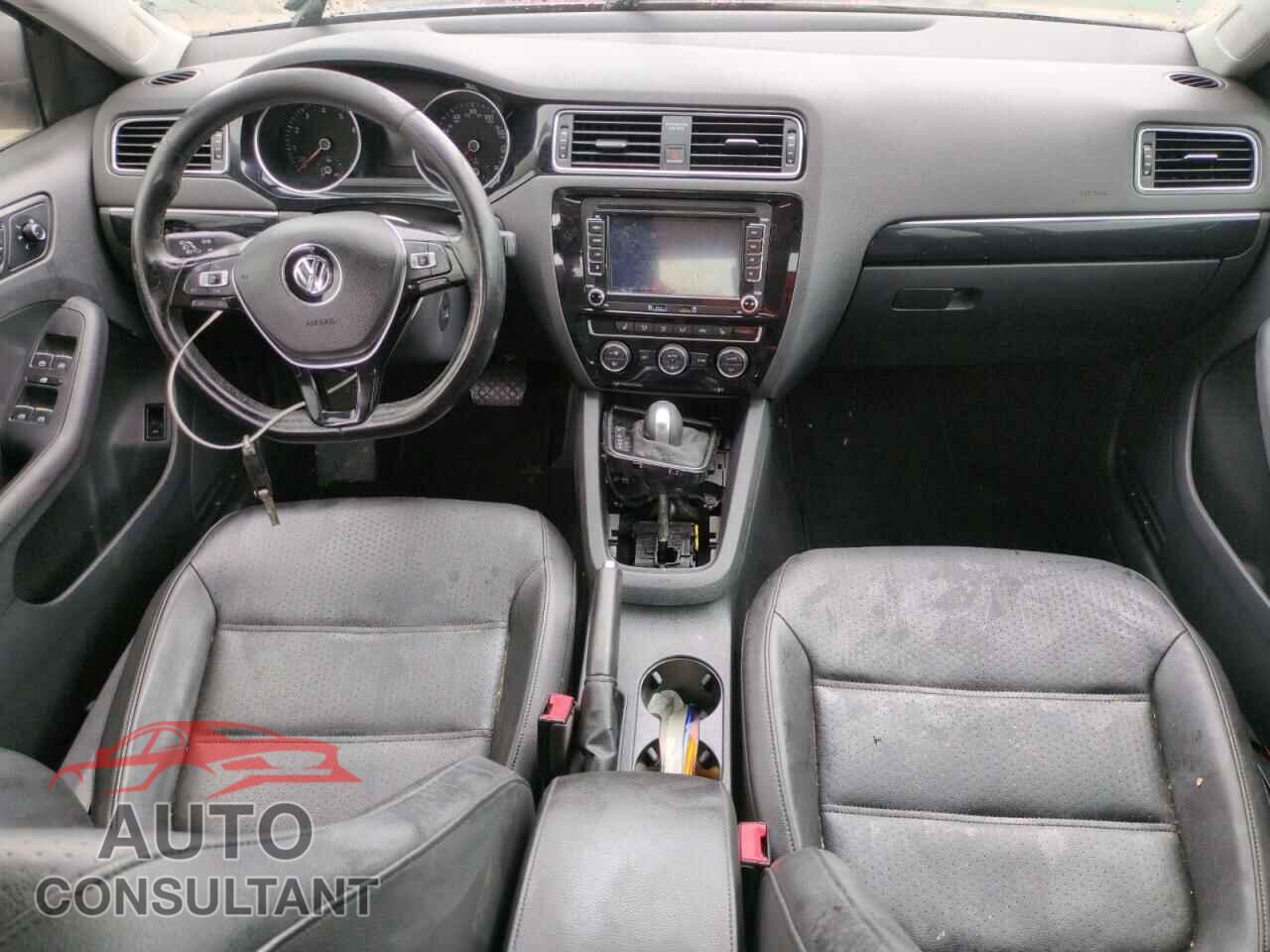 VOLKSWAGEN JETTA 2017 - 3VWL17AJ9HM404866
