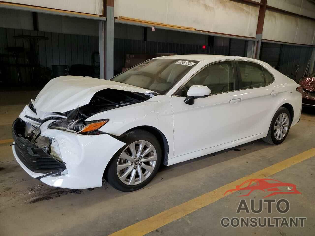 TOYOTA CAMRY 2018 - JTNB11HK2J3027861