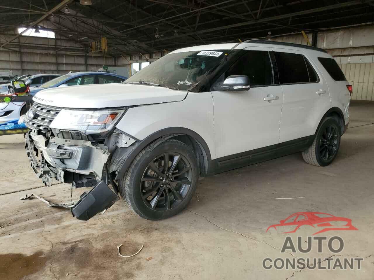 FORD EXPLORER 2017 - 1FM5K7D81HGD42600