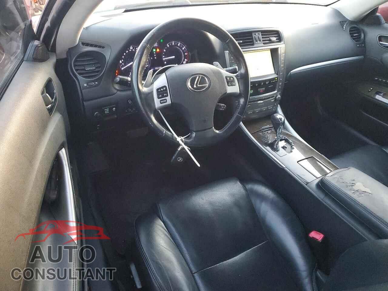 LEXUS IS 2011 - JTHFE2C24B2506795