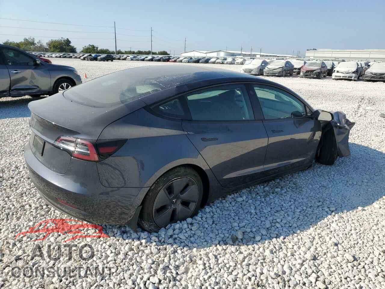 TESLA MODEL 3 2022 - 5YJ3E1EA3NF305457