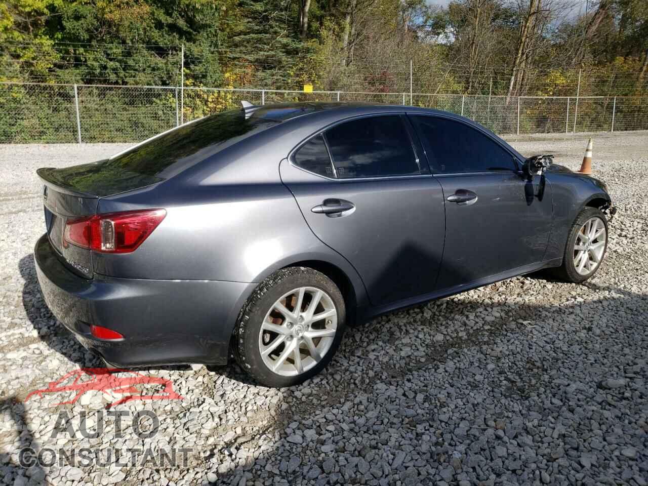 LEXUS IS 2013 - JTHCF5C24D5063342