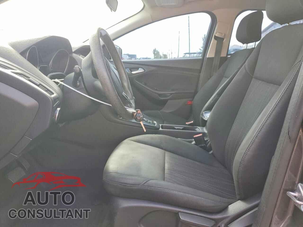 FORD FOCUS 2018 - 1FADP3F23JL224652