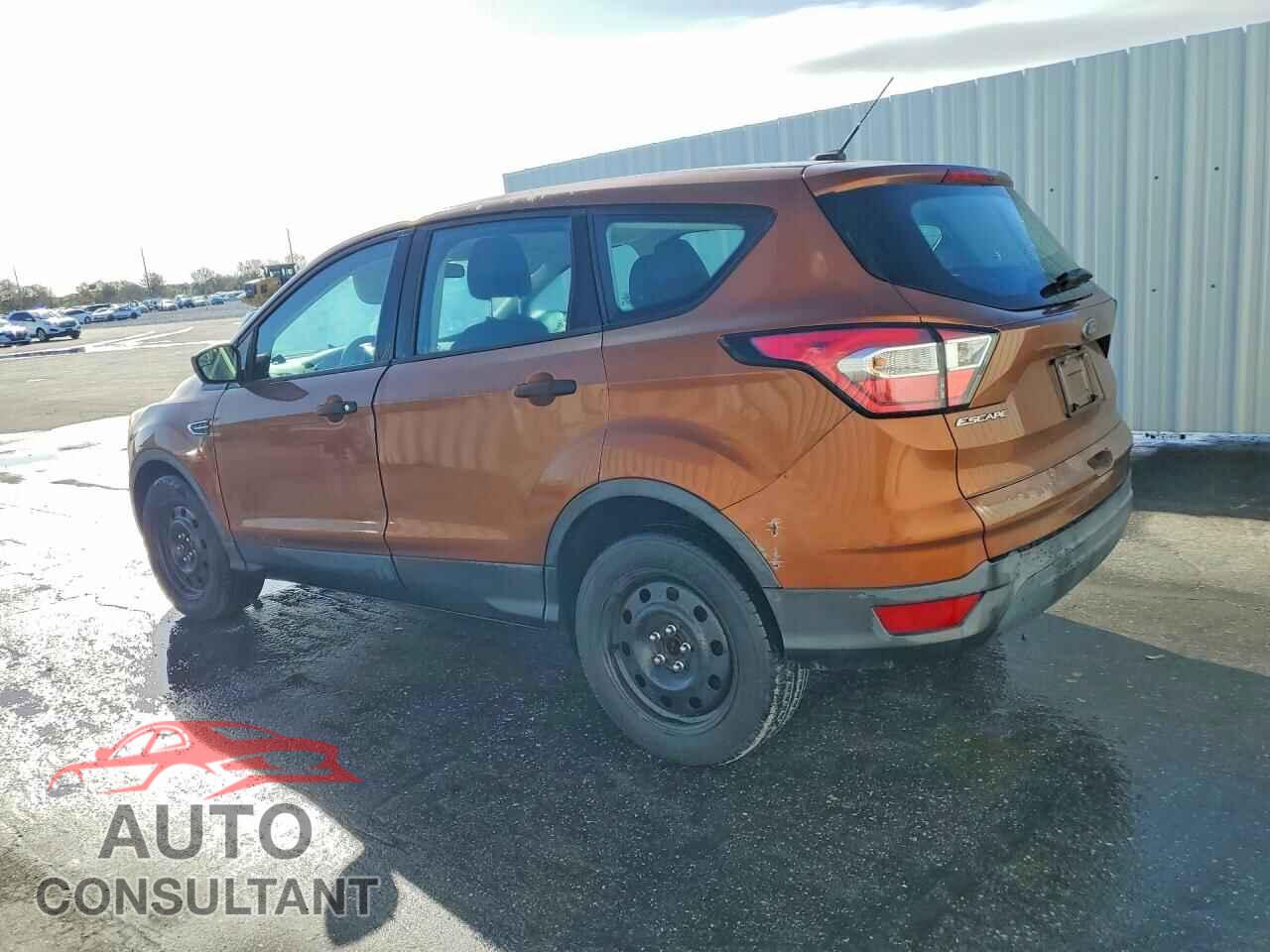FORD ESCAPE 2017 - 1FMCU0F70HUB74186