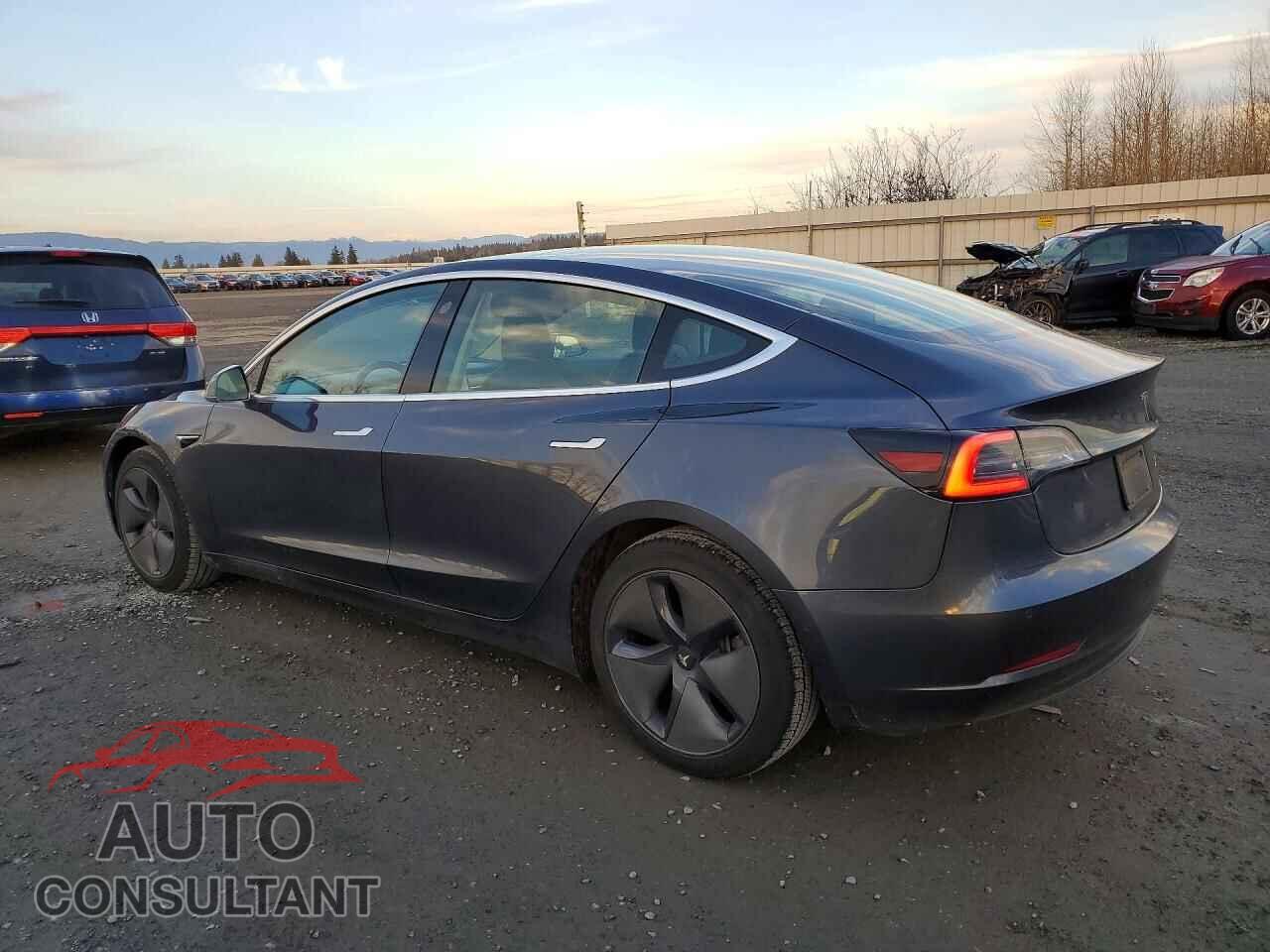 TESLA MODEL 3 2019 - 5YJ3E1EB3KF533348