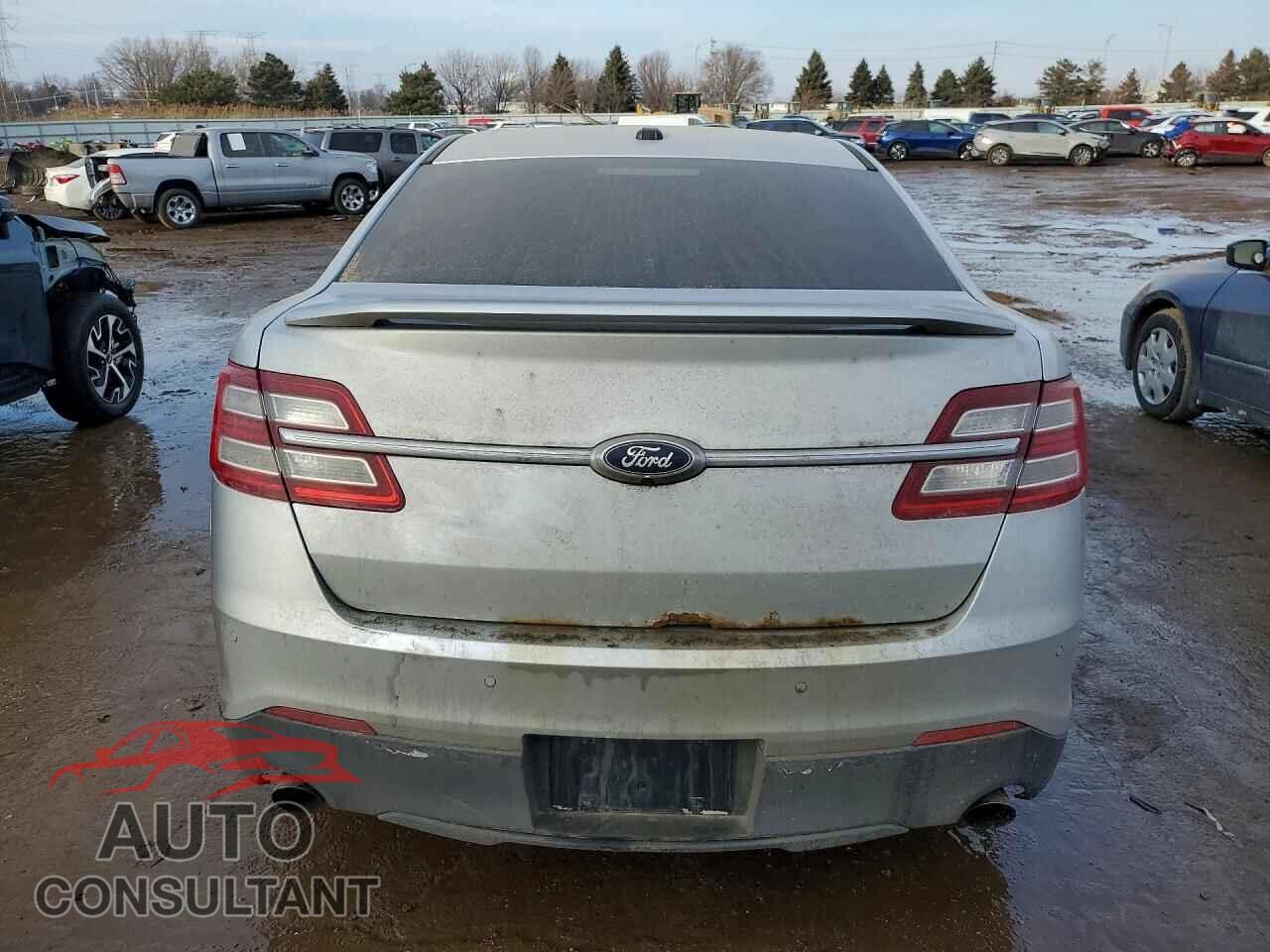 FORD TAURUS 2013 - 1FAHP2KT3DG104728