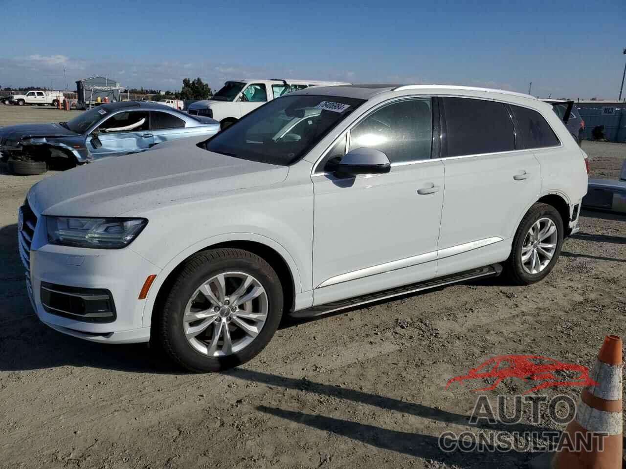 AUDI Q7 2018 - WA1LAAF79JD002791