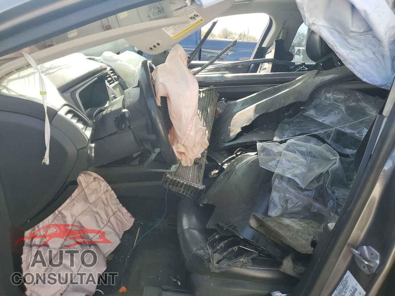 FORD FUSION 2013 - 3FA6P0D92DR130680