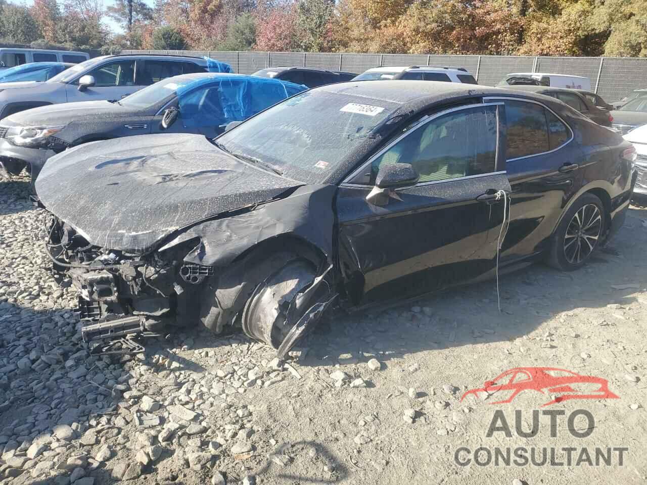 TOYOTA CAMRY 2018 - 4T1B11HK7JU640309