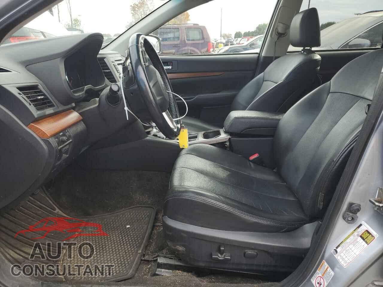 SUBARU OUTBACK 2013 - 4S4BRBKC3D3319104