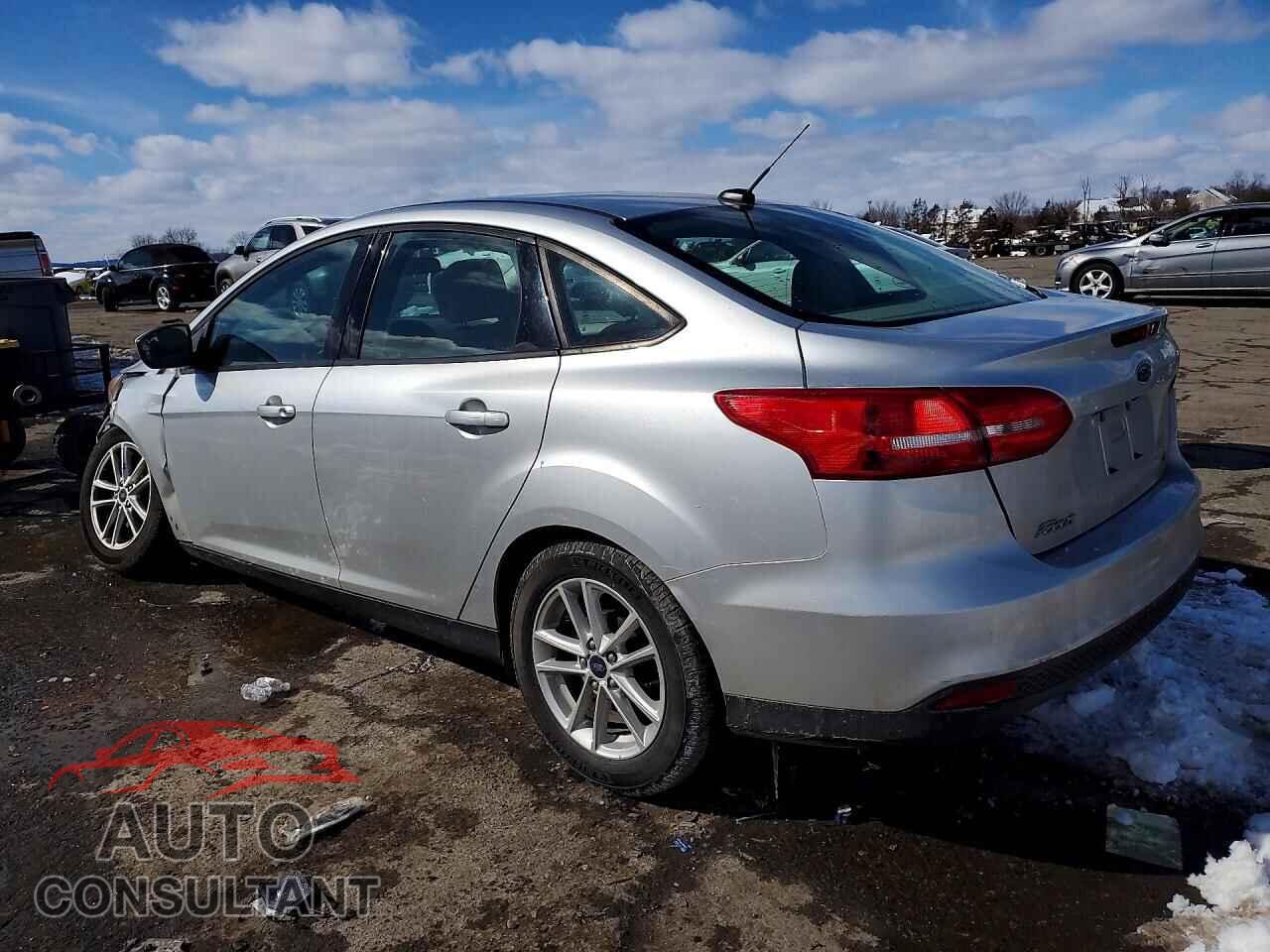 FORD FOCUS 2018 - 1FADP3F24JL299943