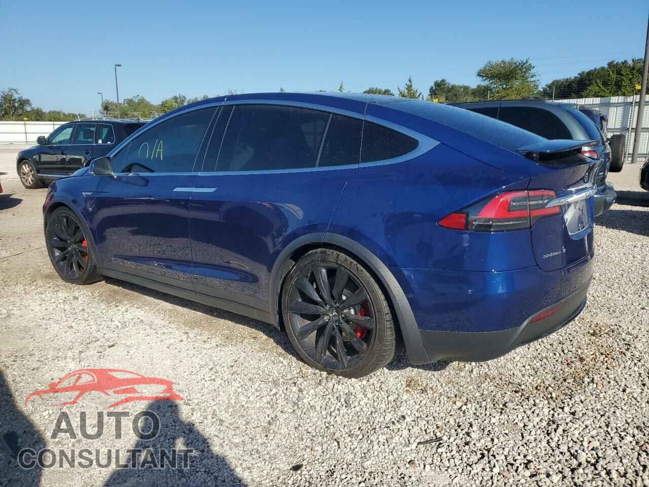 TESLA MODEL X 2016 - 5YJXCBE45GFF00117