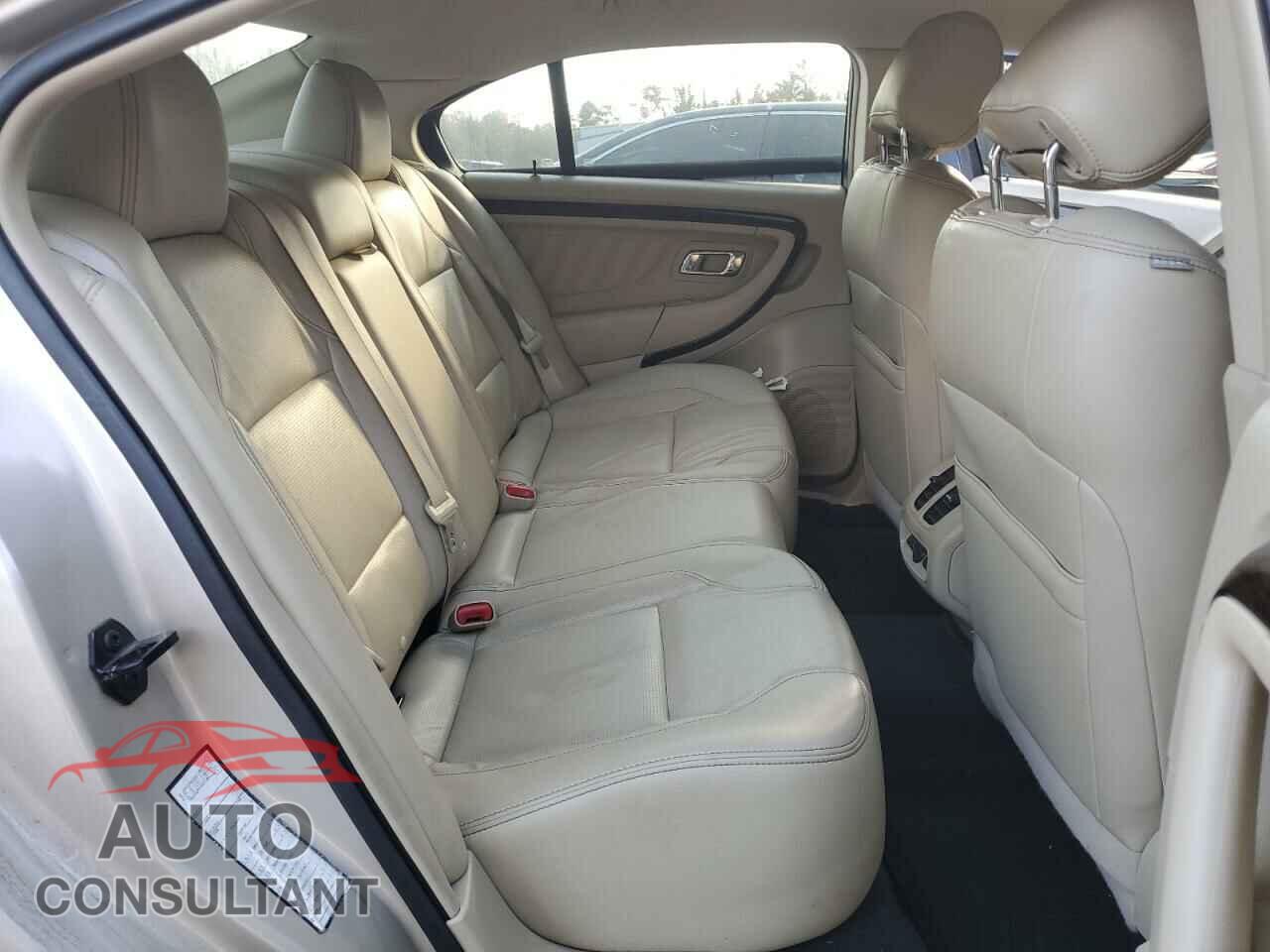 FORD TAURUS 2017 - 1FAHP2F85HG113832
