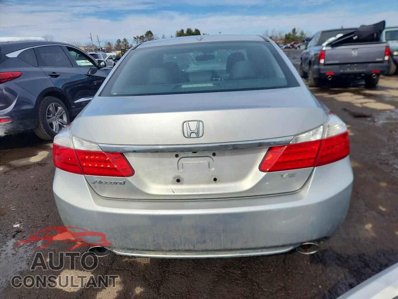 HONDA ACCORD 2013 - 1HGCR3F86DA044393