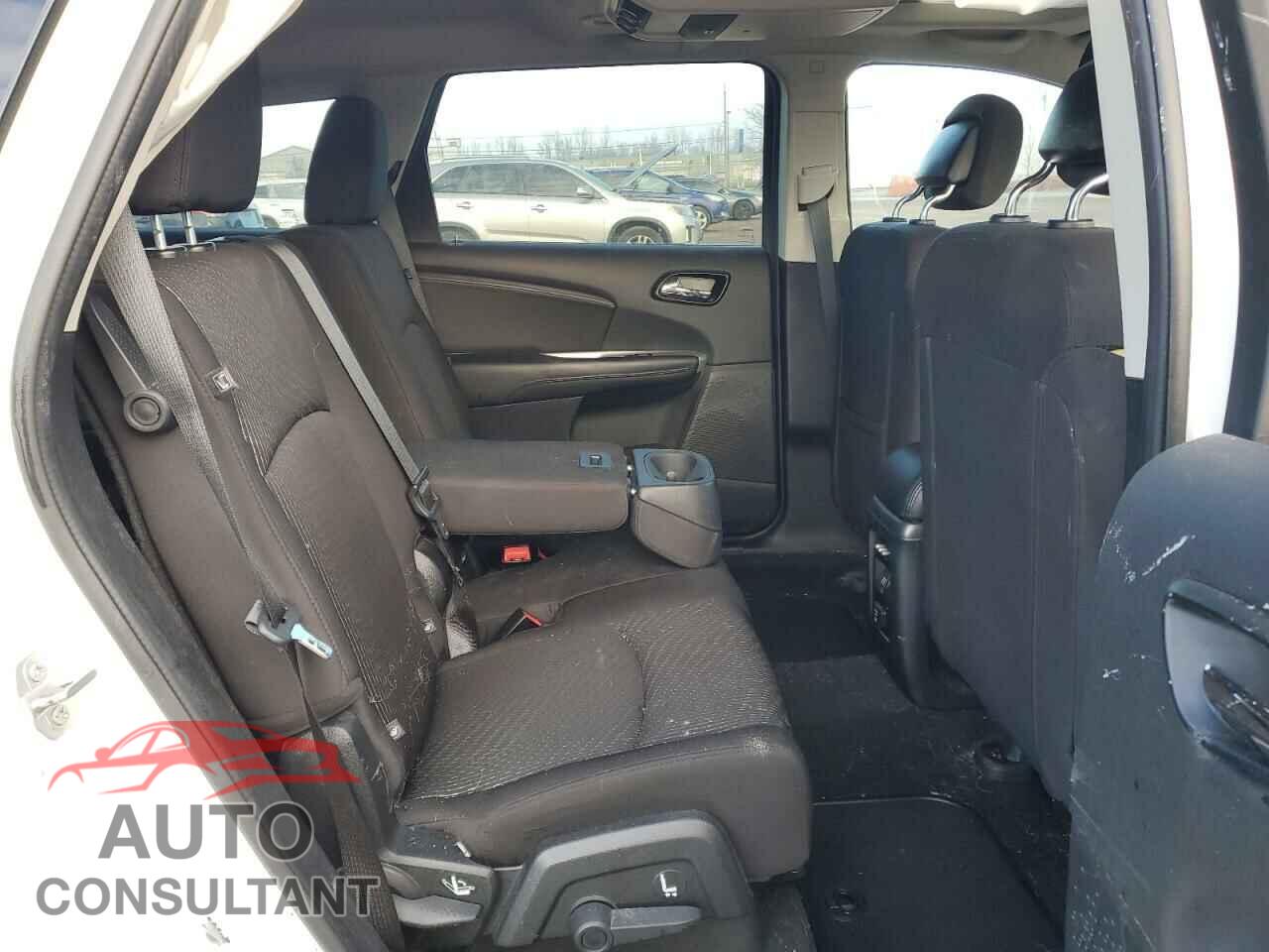 DODGE JOURNEY 2015 - 3C4PDCCG1FT663831