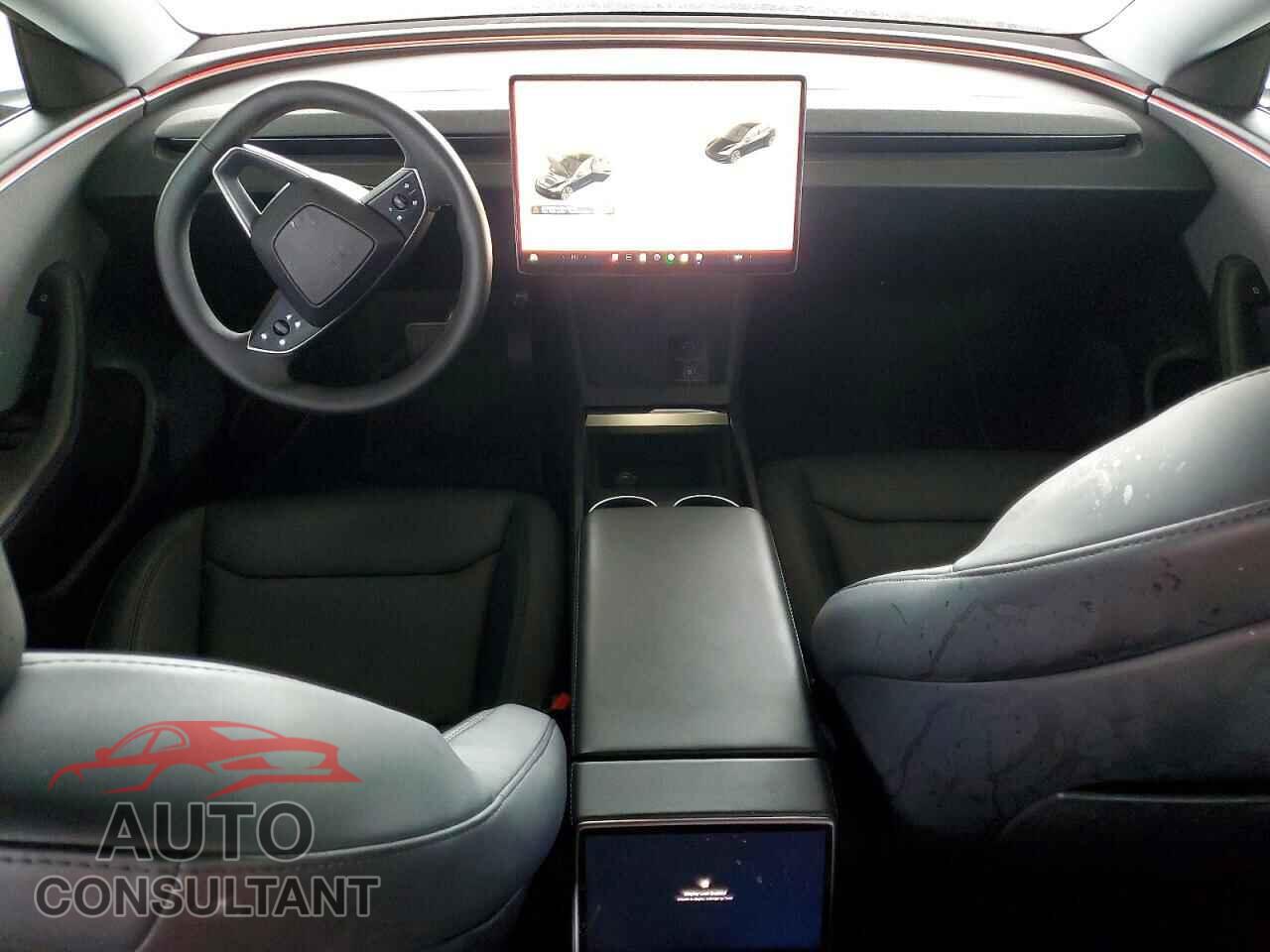 TESLA MODEL 3 2024 - 5YJ3E1EA8RF786084