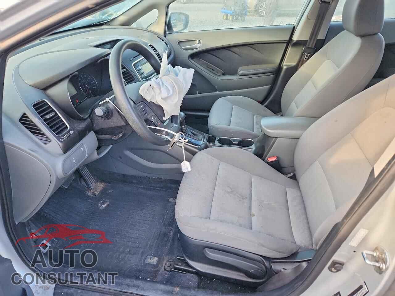 KIA FORTE 2017 - 3KPFK4A77HE044894