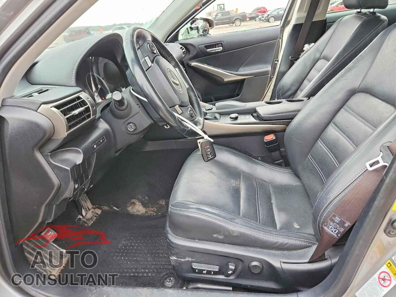 LEXUS IS 2015 - JTHCF1D23F5016863