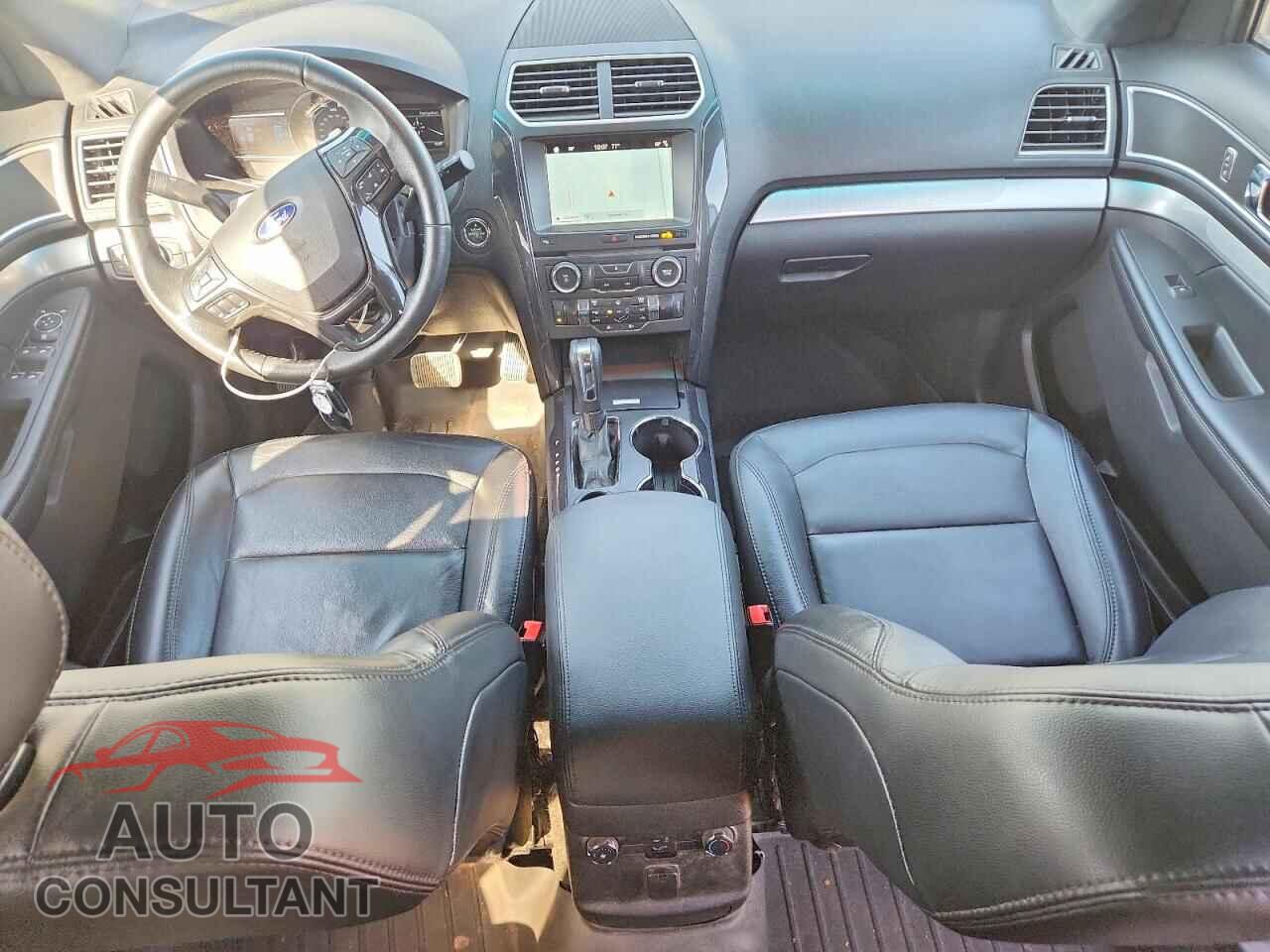 FORD EXPLORER 2017 - 1FM5K7D86HGB22112