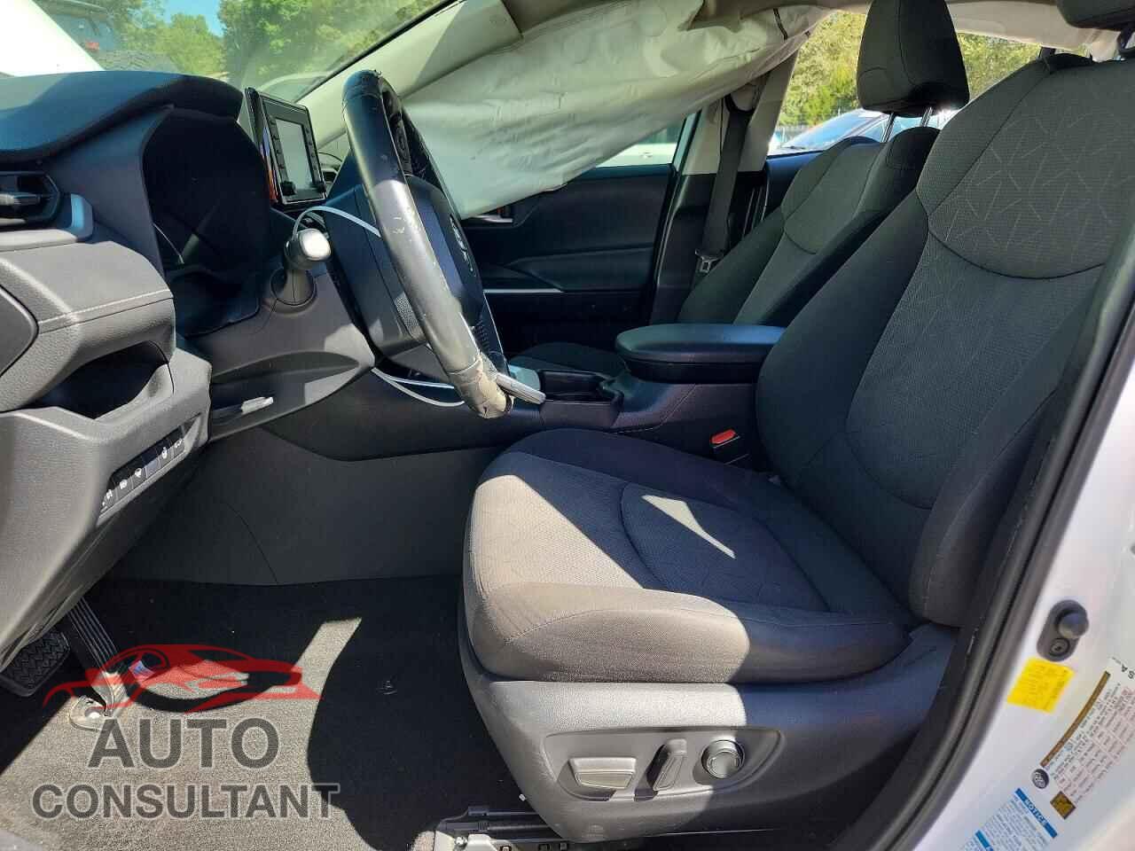 TOYOTA RAV4 2019 - JTMP1RFV3KD024484
