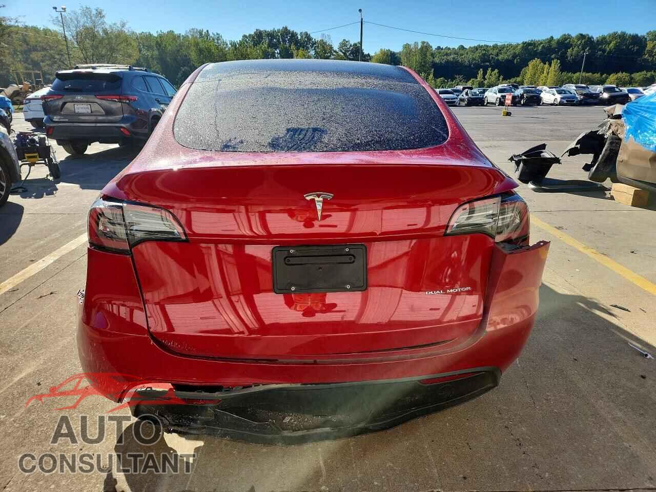 TESLA MODEL Y 2023 - 7SAYGDEE0PF757571