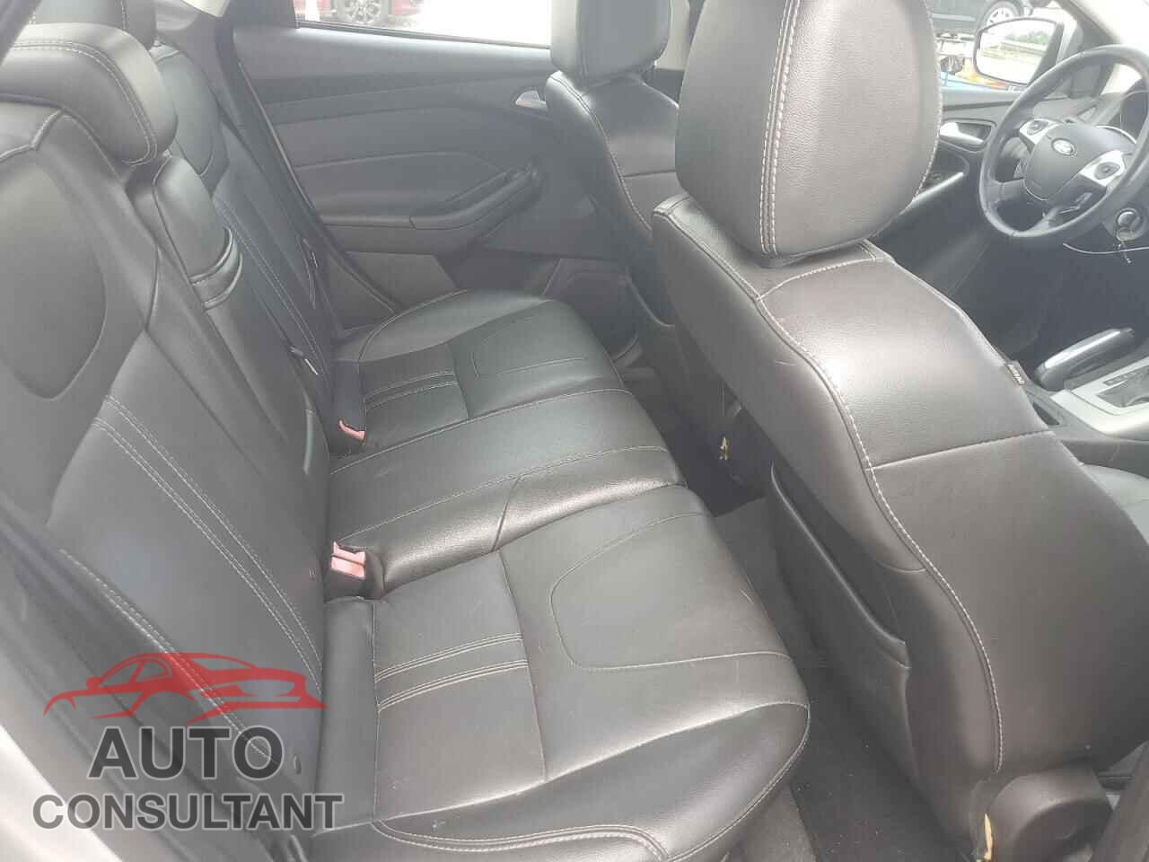FORD FOCUS 2013 - 1FADP3F22DL291179