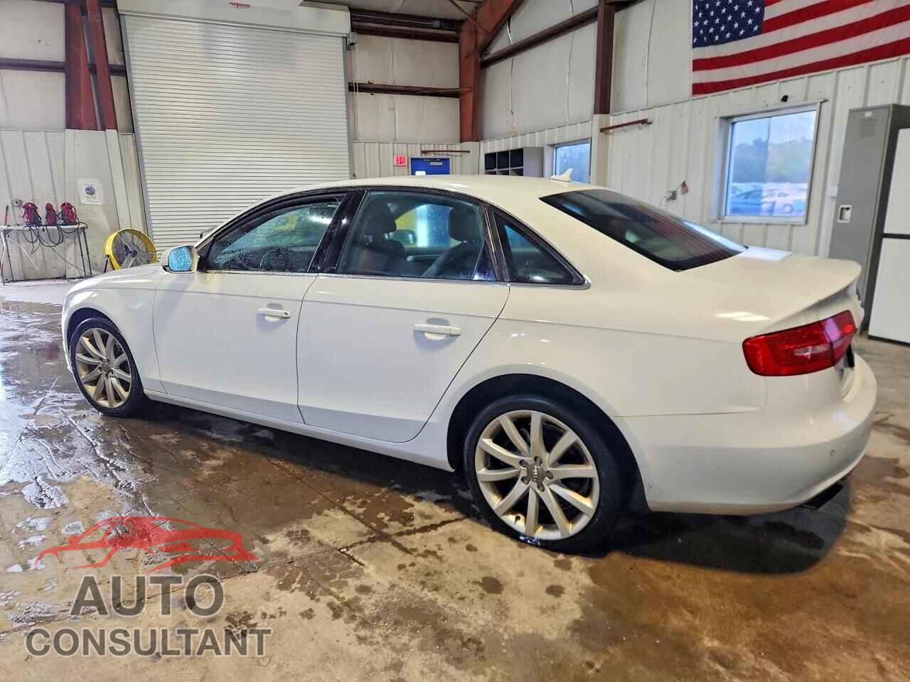 AUDI A4 2013 - WAUFFAFL2DN034589