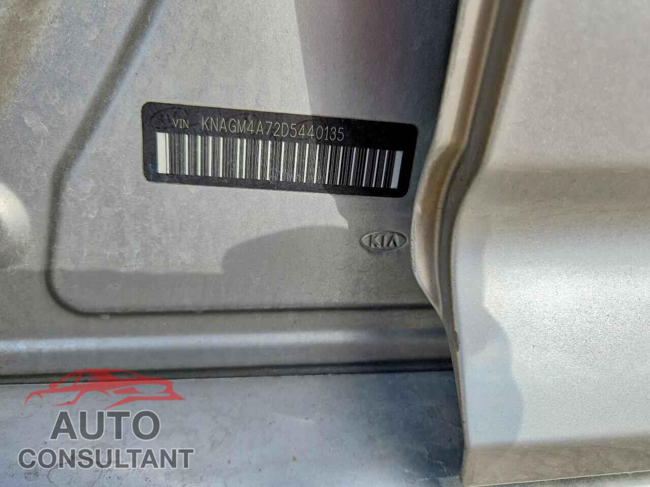 KIA OPTIMA 2013 - KNAGM4A72D5440135