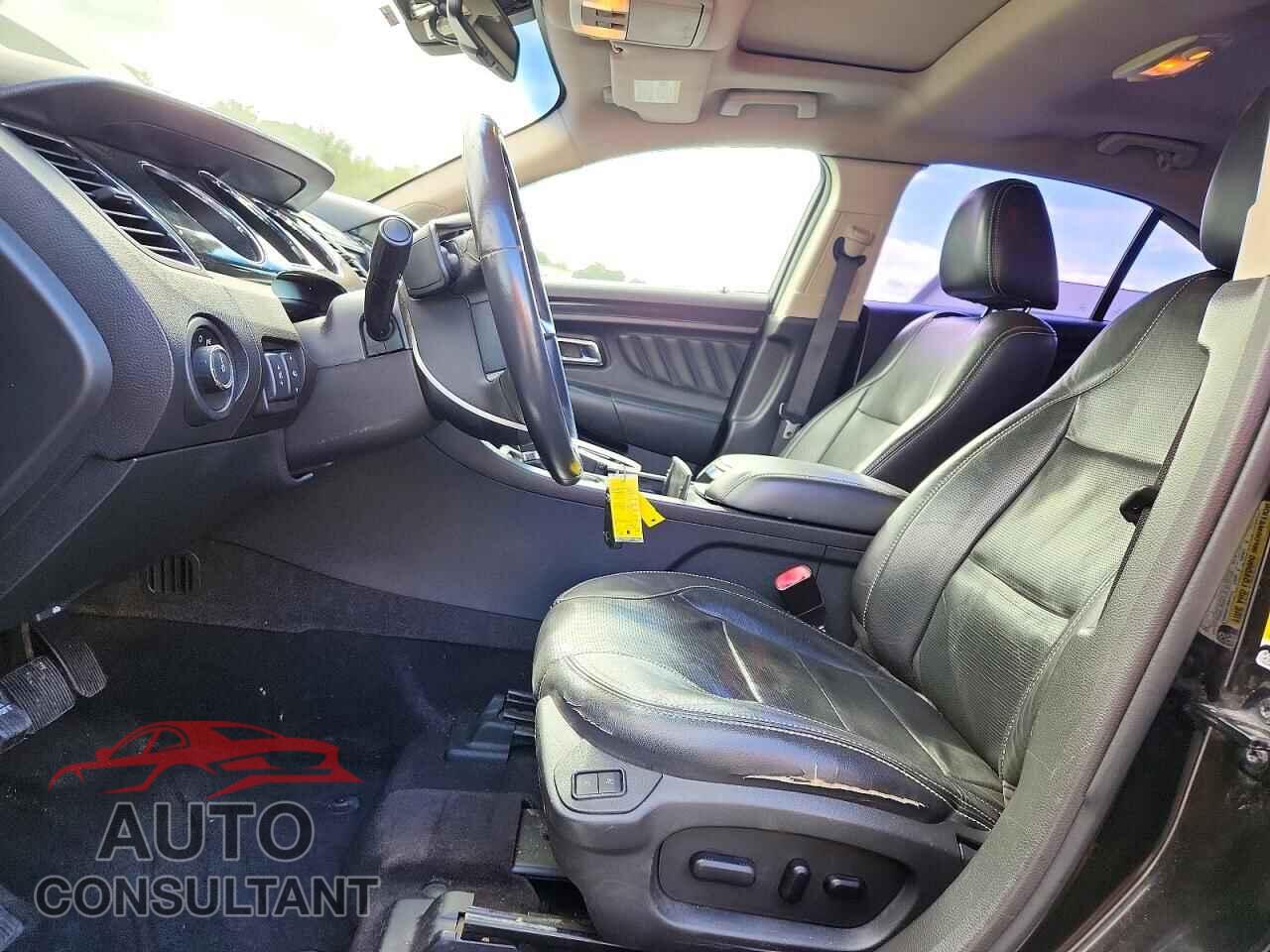 FORD TAURUS 2011 - 1FAHP2JW3BG156935