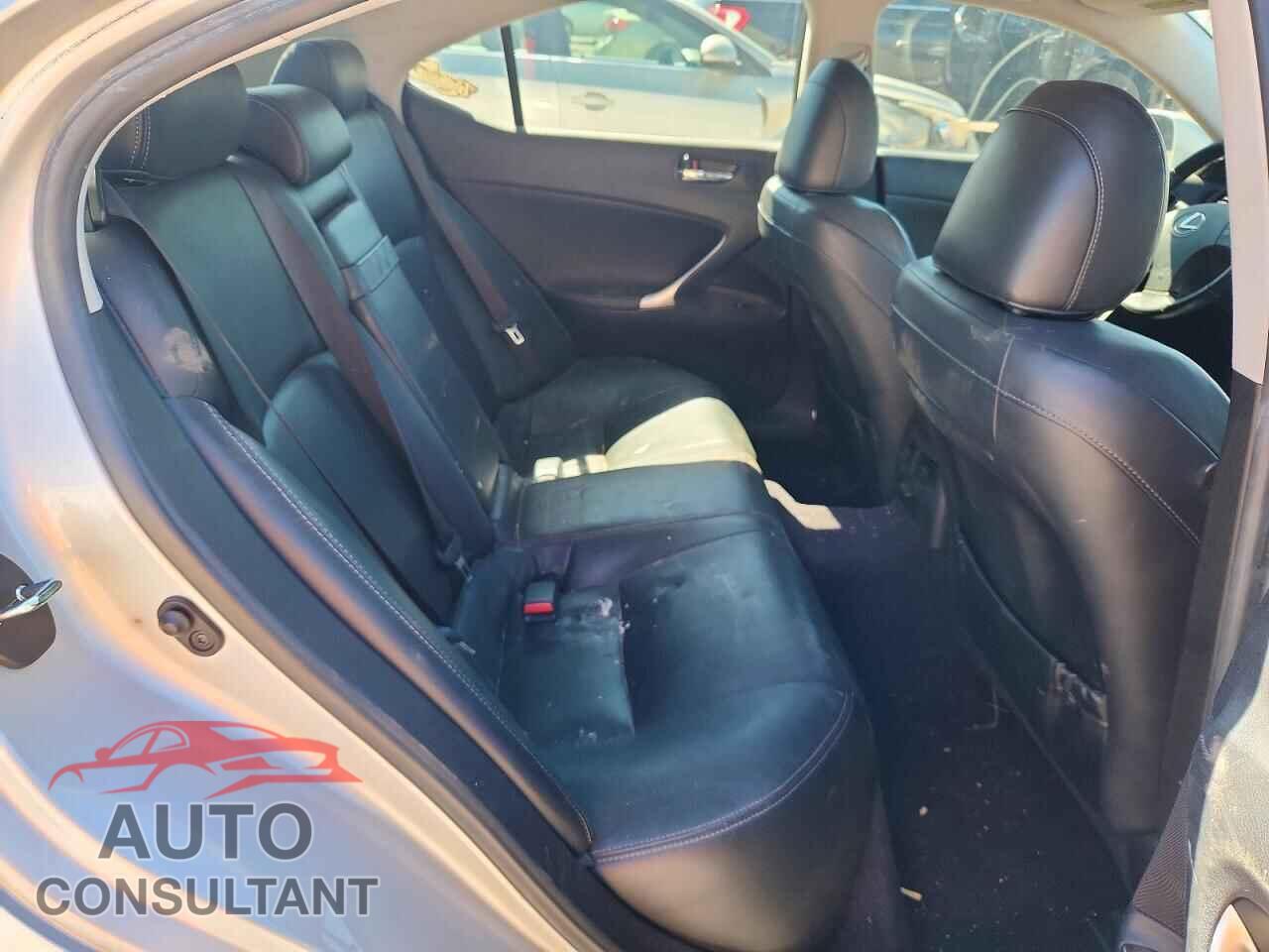 LEXUS IS 2010 - JTHBF5C20A5126301