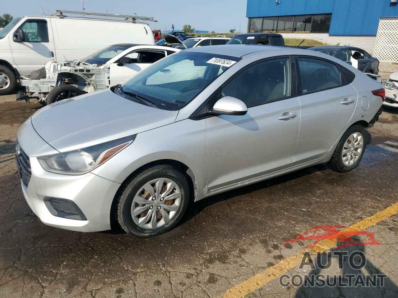 HYUNDAI ACCENT 2018 - 3KPC24A3XJE020935