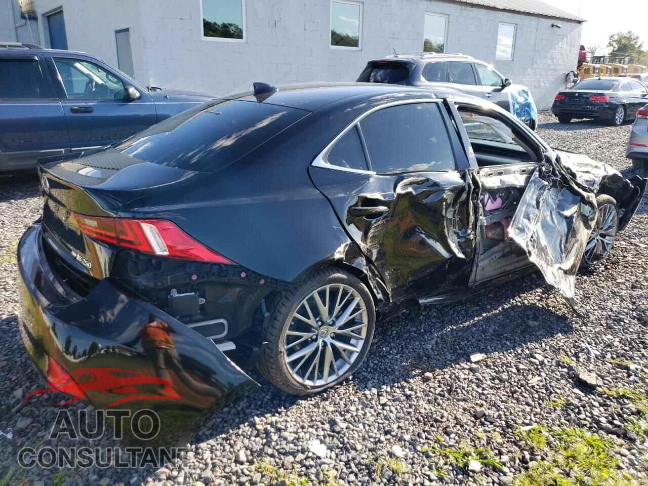 LEXUS IS 2015 - JTHCF1D28F5021198