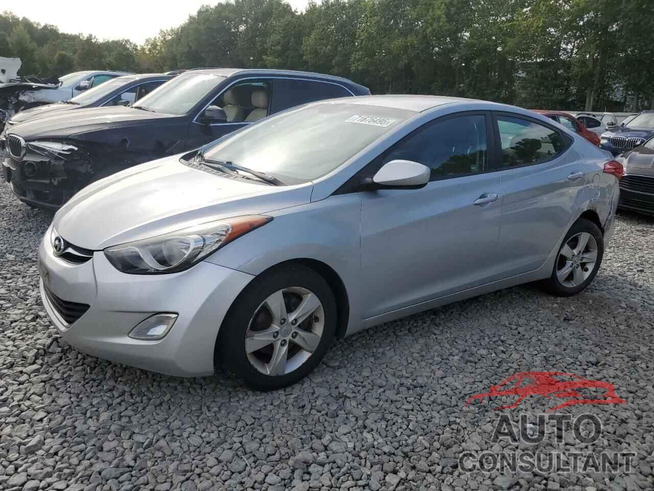 HYUNDAI ELANTRA 2012 - 5NPDH4AE9CH084077