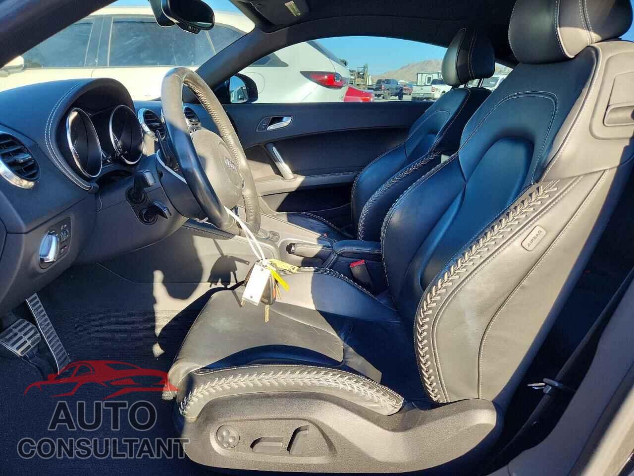 AUDI TT 2009 - TRUKF38J491023302