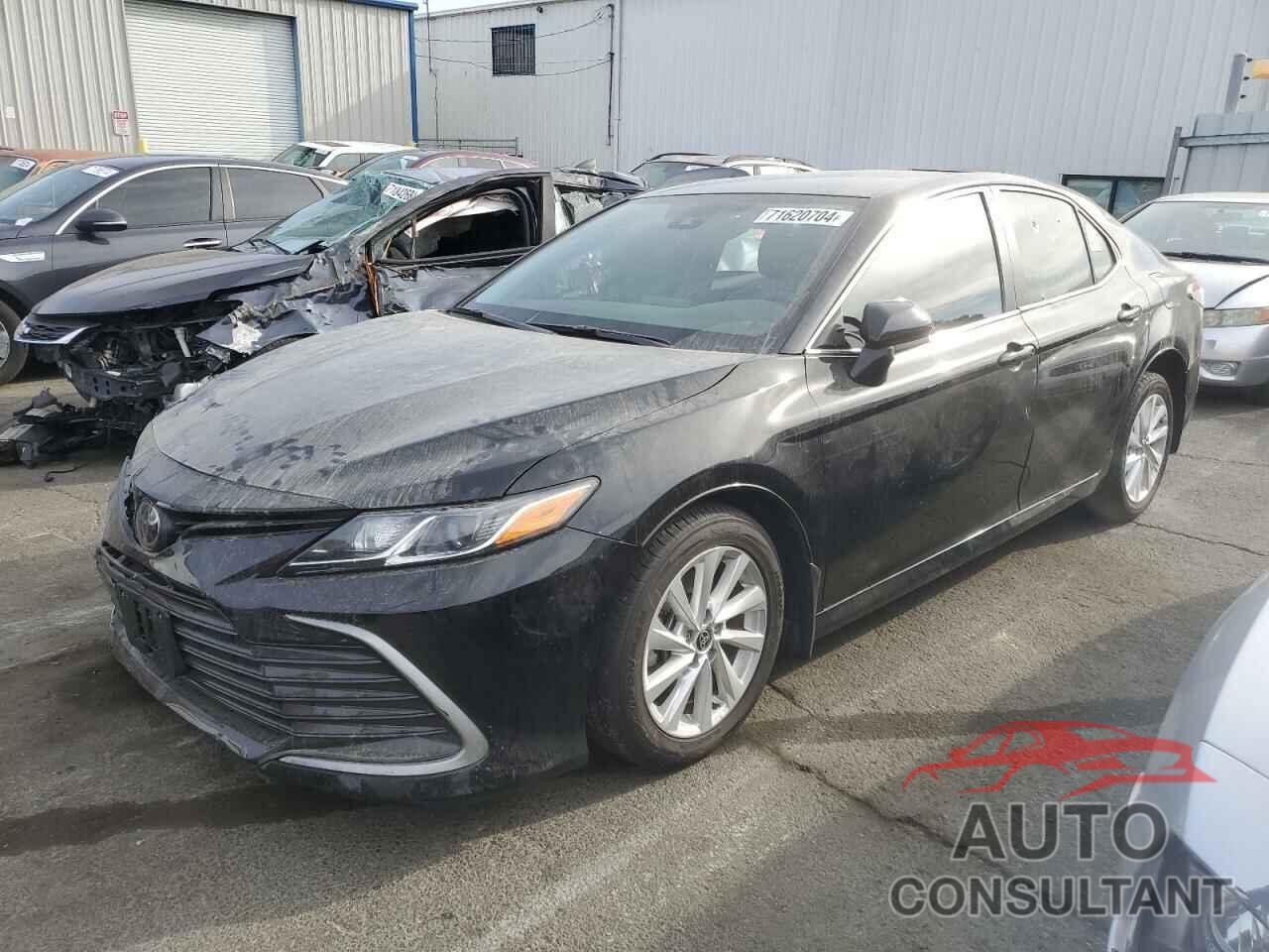 TOYOTA CAMRY 2023 - 4T1C11AK8PU134382