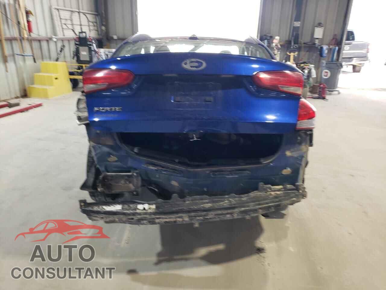 KIA FORTE 2018 - 3KPFK4A77JE171523