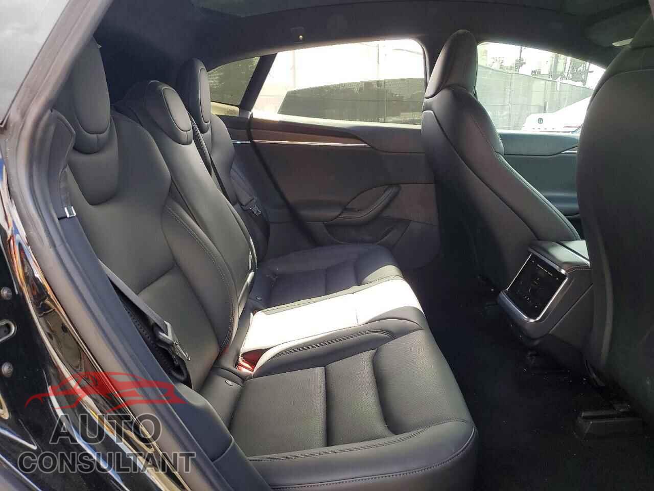 TESLA MODEL S 2021 - 5YJSA1E58MF439812