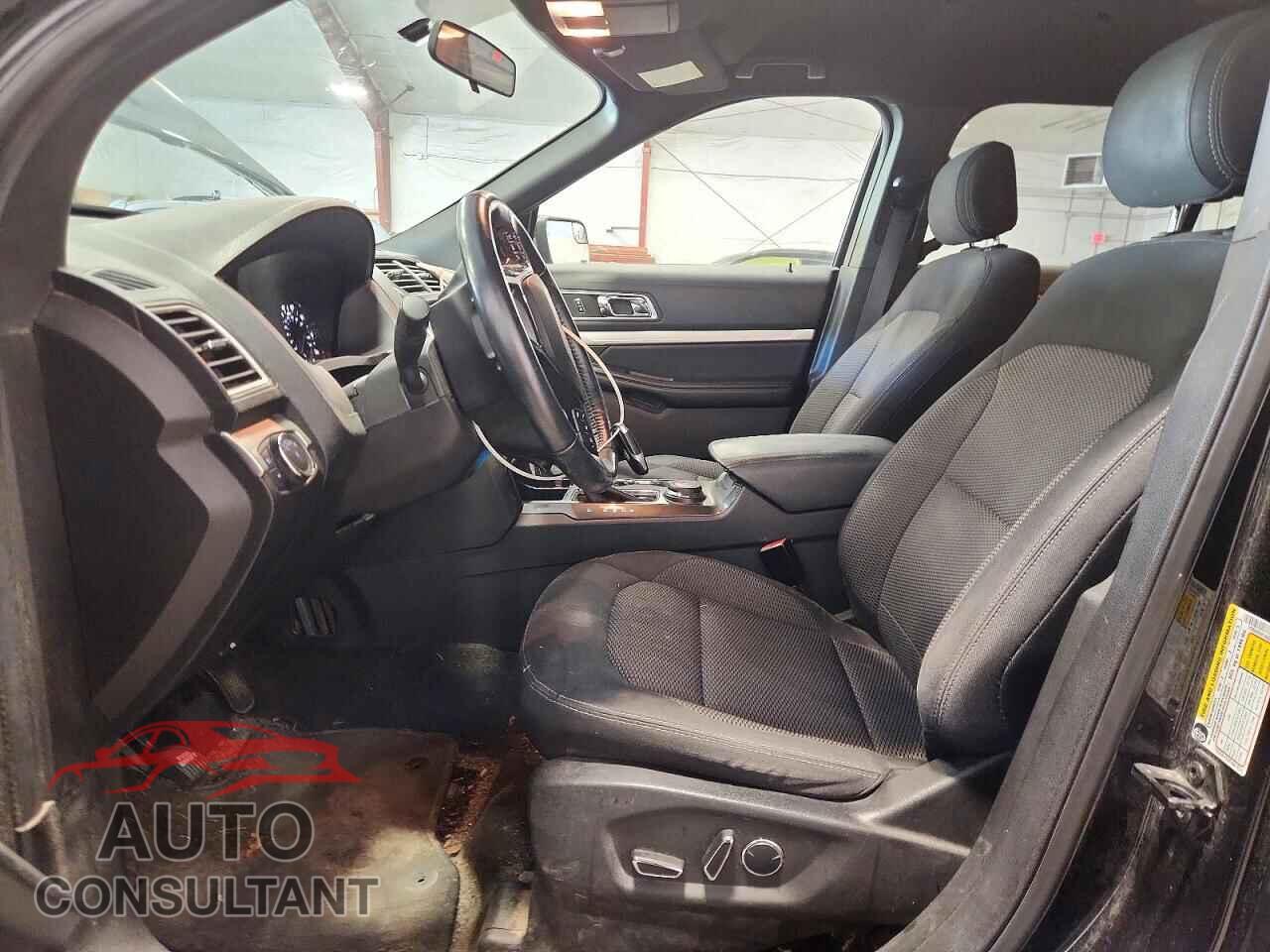 FORD EXPLORER 2017 - 1FM5K8D81HGD47513
