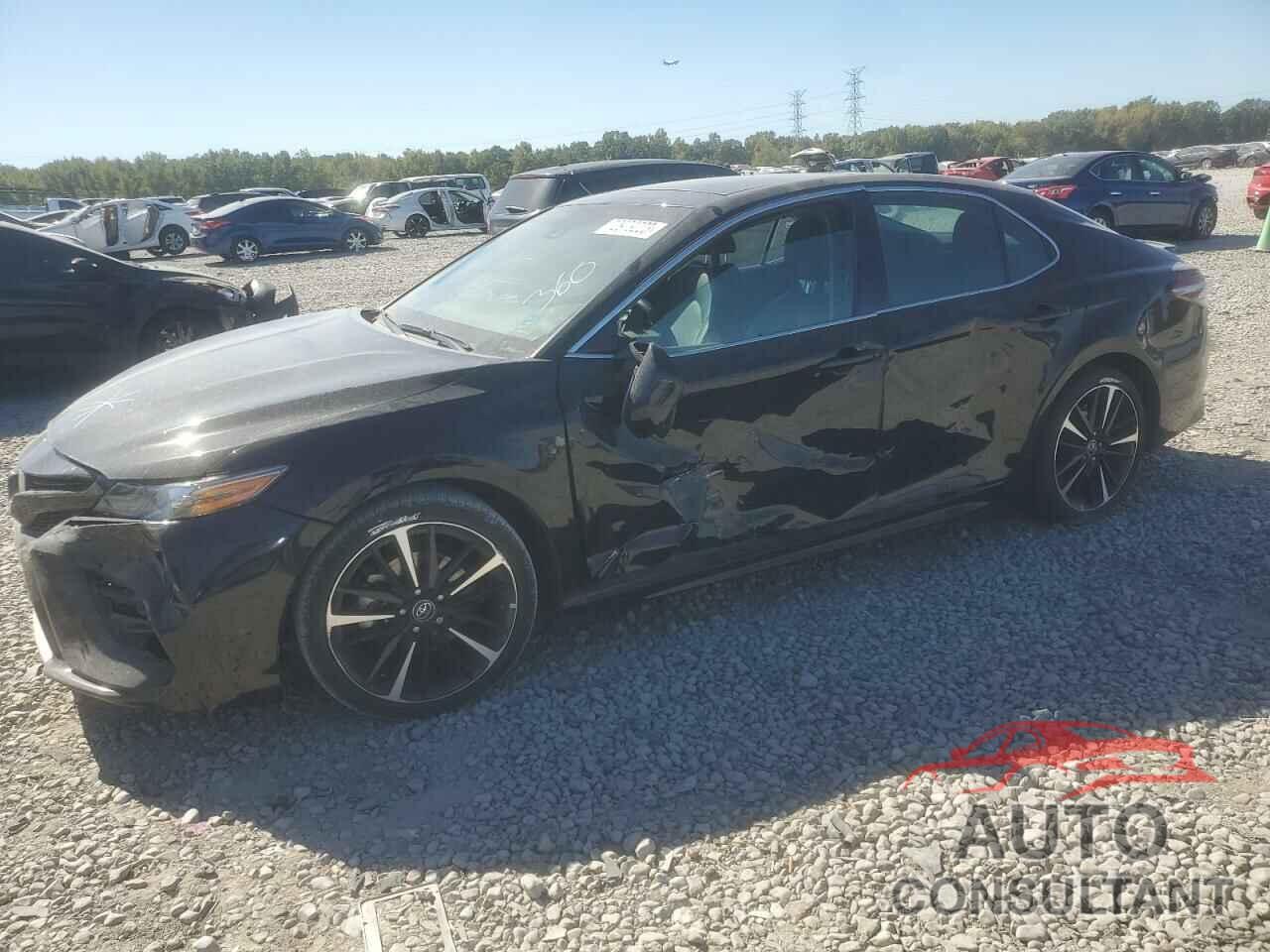 TOYOTA CAMRY 2018 - 4T1B61HK7JU148803