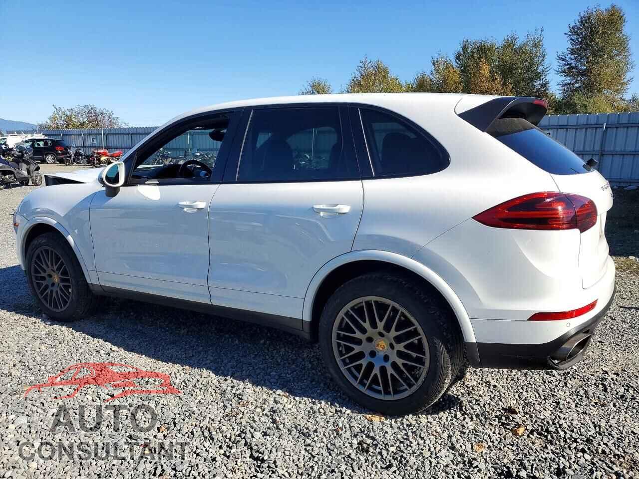 PORSCHE CAYENNE 2017 - WP1AA2A23HKA89834