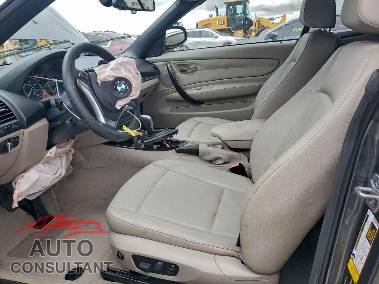 BMW 1 SERIES 2013 - WBAUL7C58DVU08521
