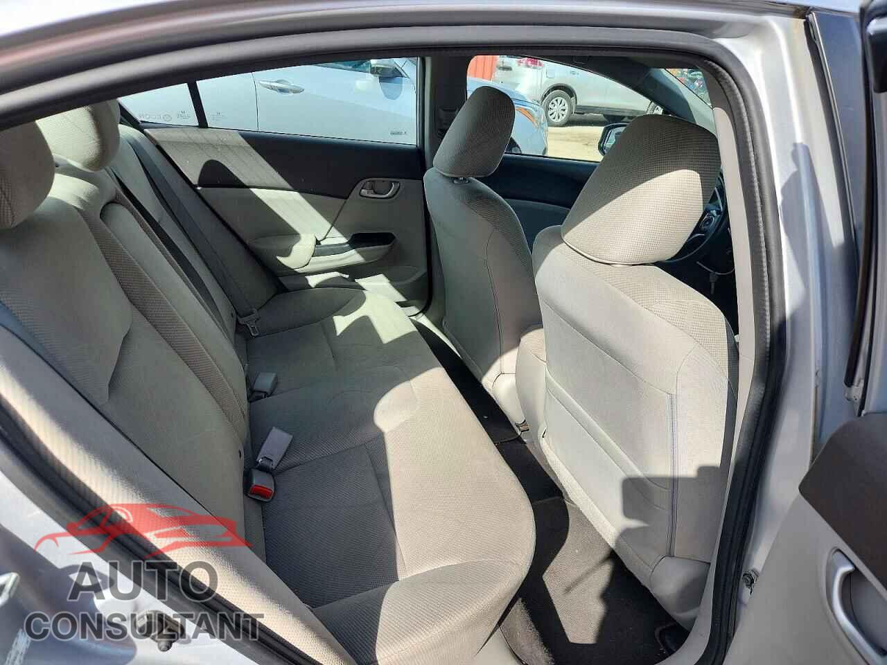 HONDA CIVIC 2012 - 2HGFB2F42CH041130