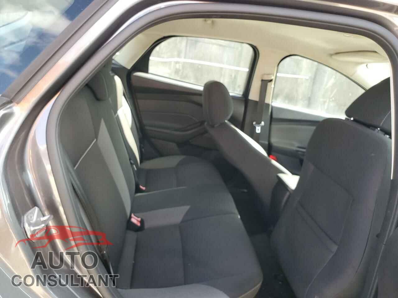 FORD FOCUS 2014 - 1FADP3K23EL446085